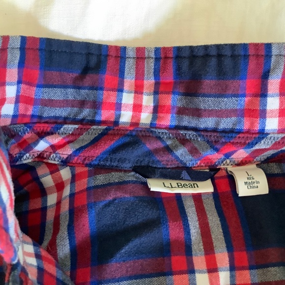 LL Bean Women’s Flannel Soft & Stretch - Picture 2 of 3